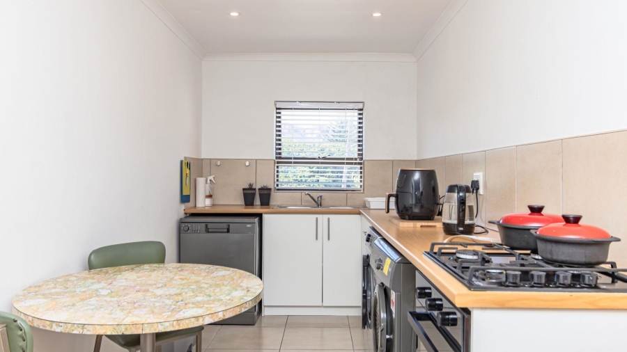 2 Bedroom Property for Sale in De Kelders Western Cape